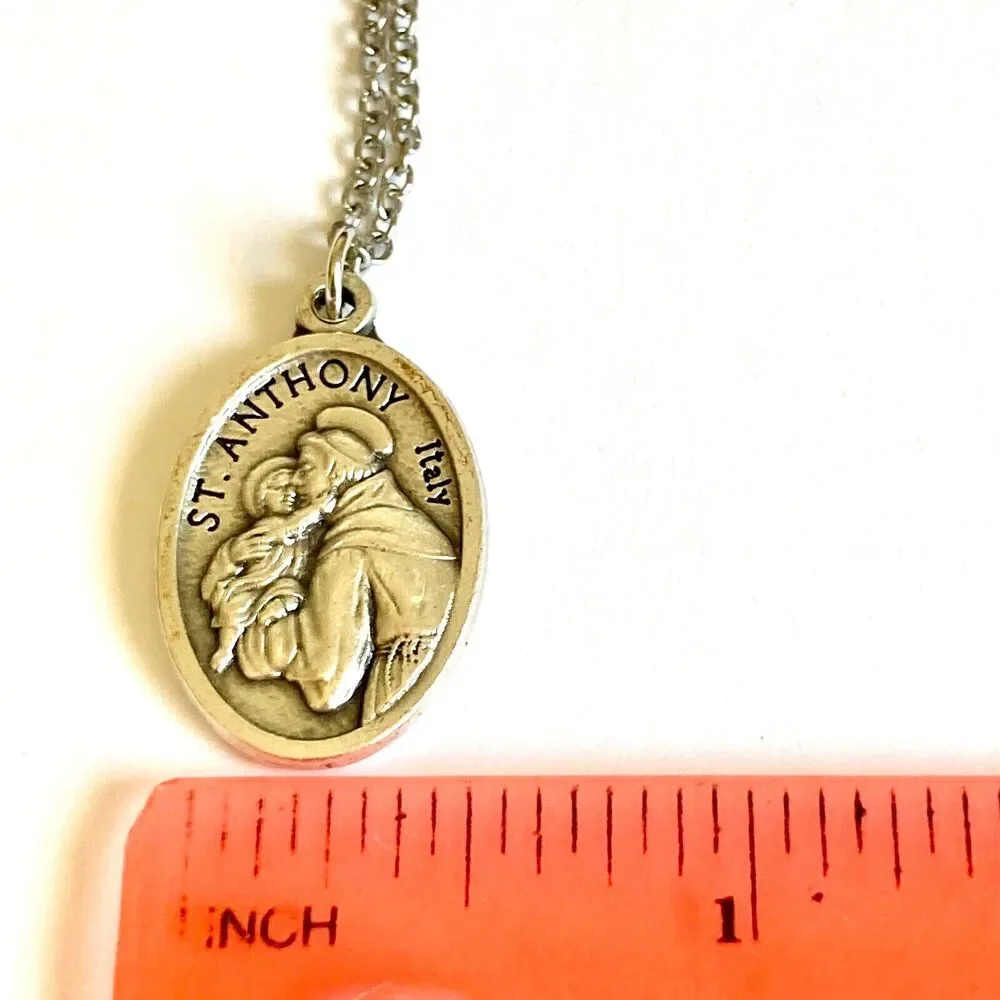Vintage St Saint Anthony Necklace Medal Catholic 24